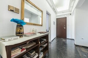 3 chambres, fer et planche à repasser, Wi-Fi, draps fournis