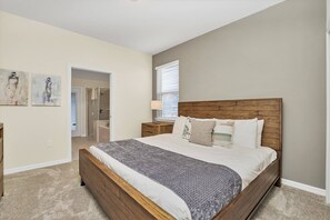 6 bedrooms, WiFi, bed sheets