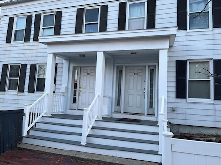 Exterior detail. Free 2 Car Parking at this 3 bedroom apartment. Close to a park. Great location