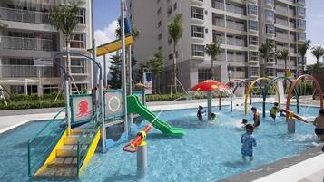 Apartamento, várias camas | Piscina | Piscina externa