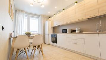 Design-Apartment | Eigene Küche | Kühlschrank, Mikrowelle, Herdplatte, Wasserkocher