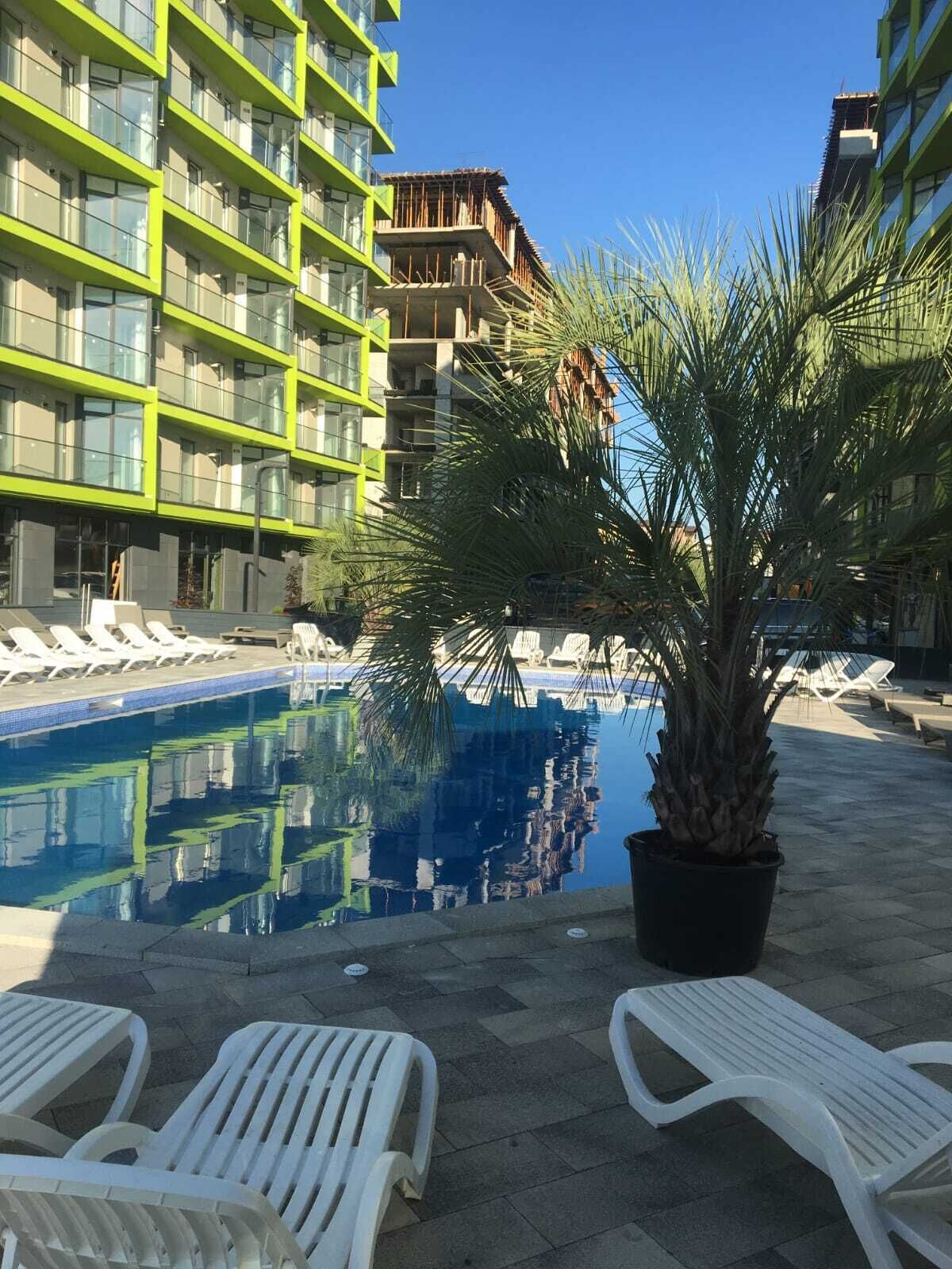 Innenpool, Außenpool