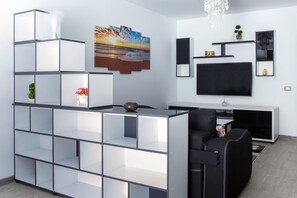 Interior - Apartament Alezzi Black&White 3 (Mamaia-Sat)