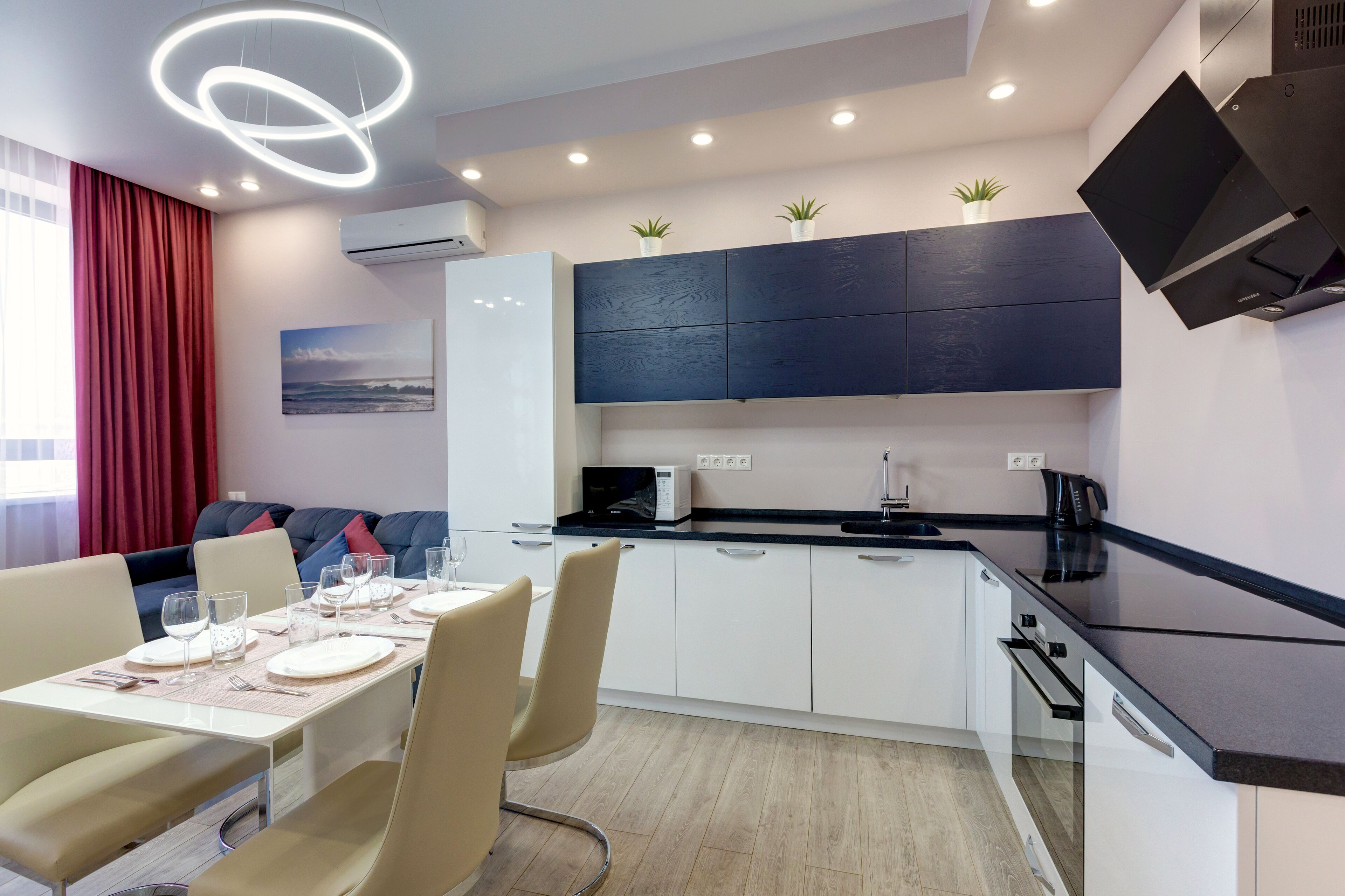 Superior-huoneisto | Yksityinen keittiö | Täysikokoinen jääkaappi, mikroaaltouuni, uuni, liesi