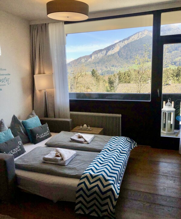 WiFi, bed sheets - Deluxe apartment Goisernperle (Bad Goisern am Hallstättersee)