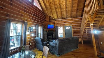 TV, fireplace