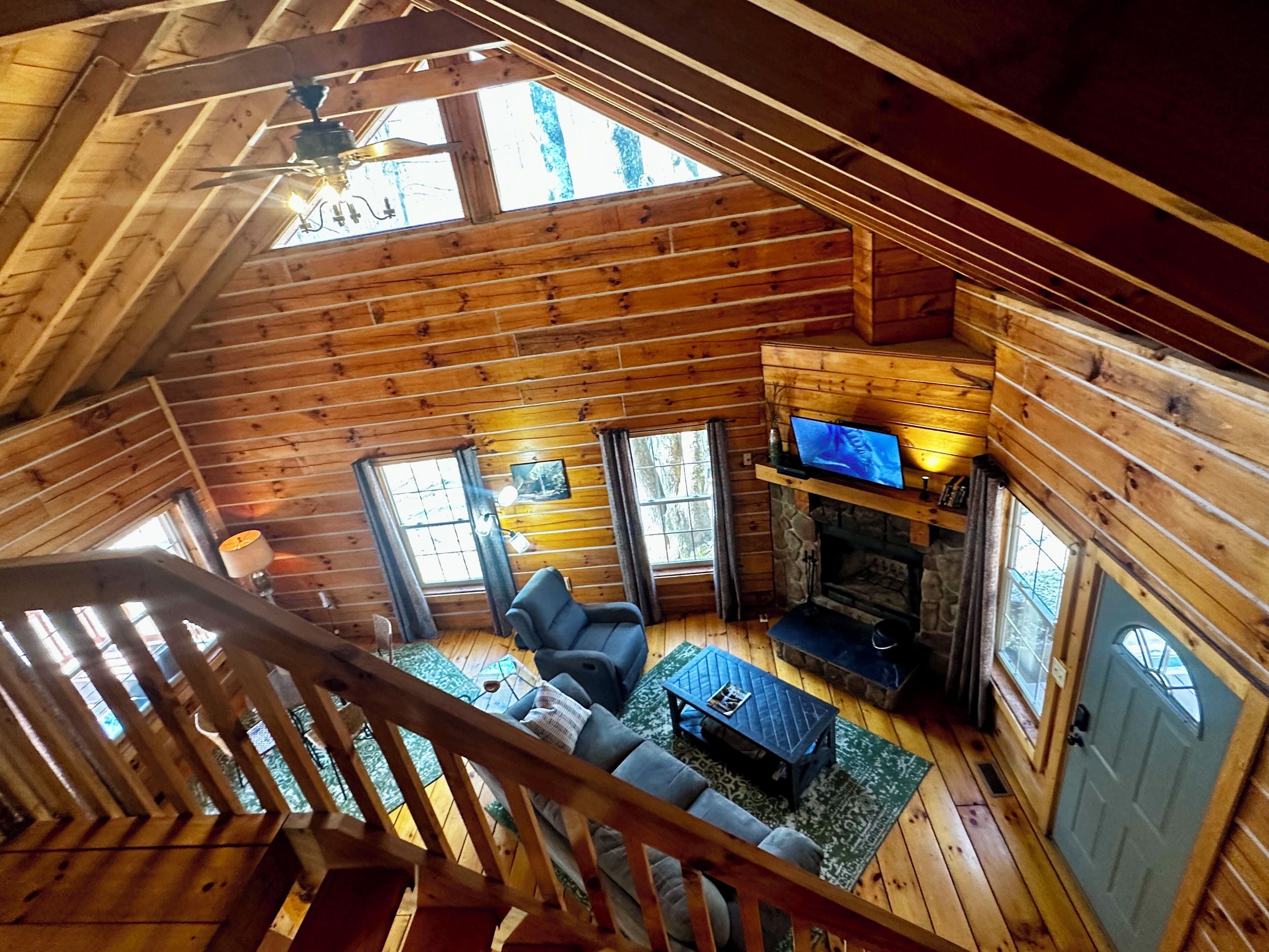 Télévision, cheminée