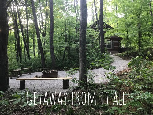 Rustikale Chic Getaway Cabin mit Whirlpool in der Nähe von State und National Parks!