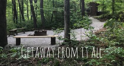 Rustikale Chic Getaway Cabin mit Whirlpool in der Nähe von State und National Parks!