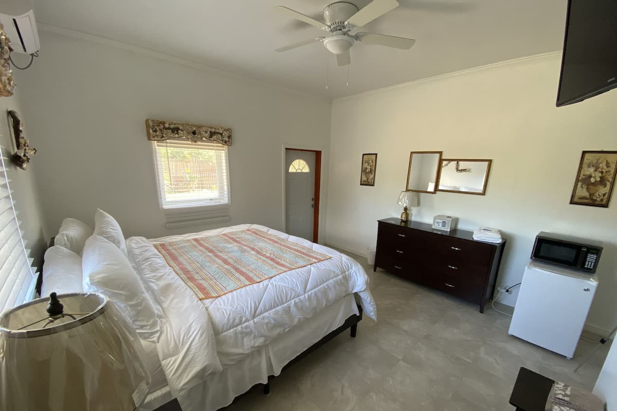 In-room safe, iron/ironing board, free WiFi
