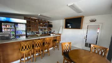 Bar (in der Unterkunft)
