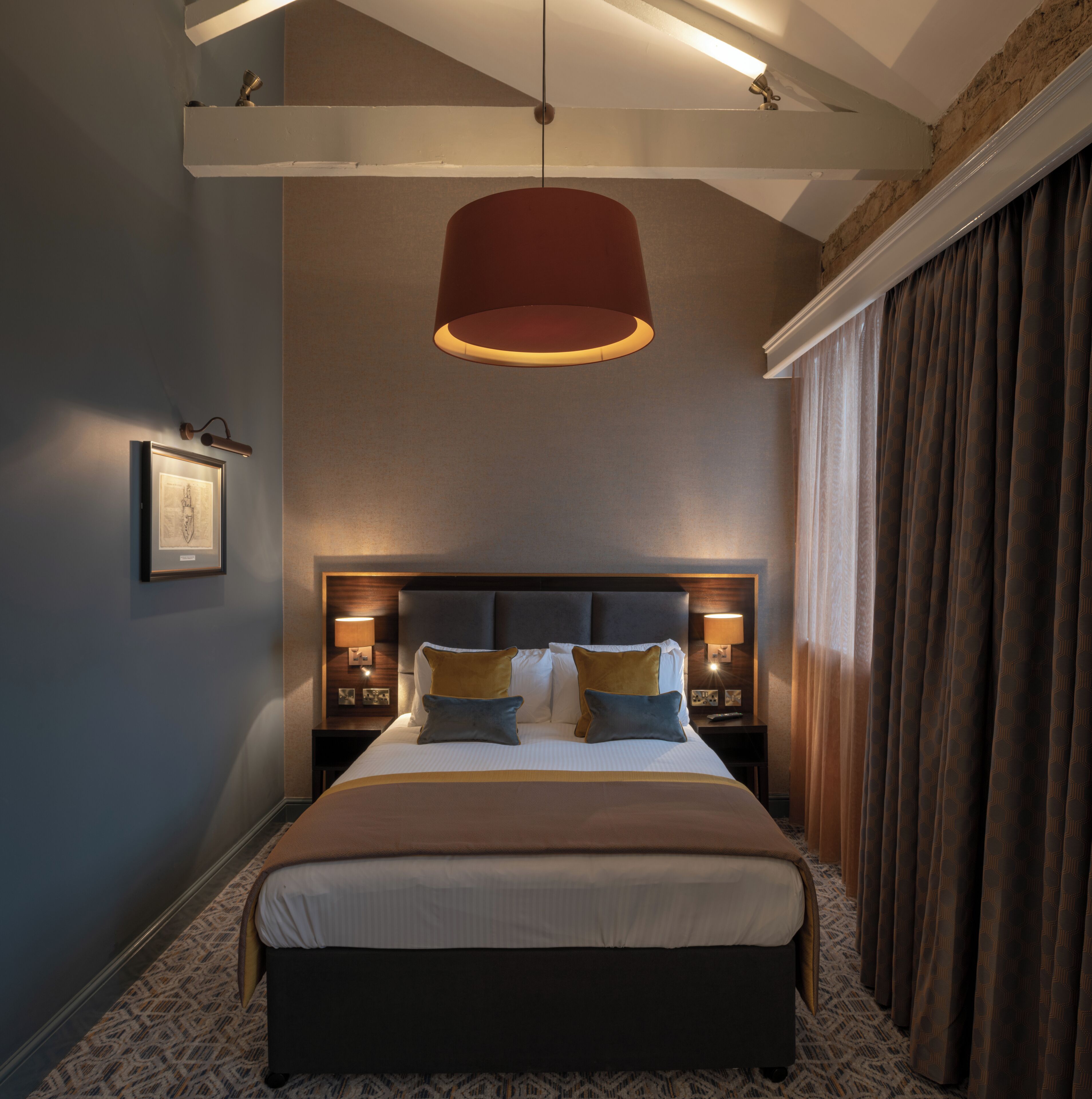 economy double room | 1 bedroom, hypo-allergenic bedding, individually decorated, desk