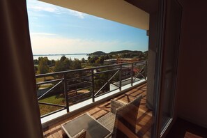 Standard Studio, Balcony, Lake View | Balcony view