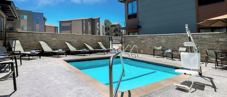 Outdoor pool, open 9:00 AM to 10:00 PM, sun loungers