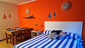 3 bedrooms, WiFi, bed sheets