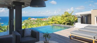 Villa contemporánea de 3 dormitorios ubicada en Lurin a pocos minutos de la playa y de las tiendas.