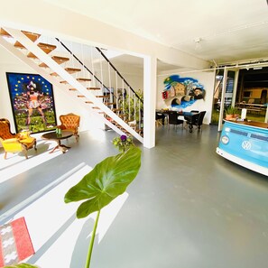 Reception hall - Outside Inn (Duivendrecht)