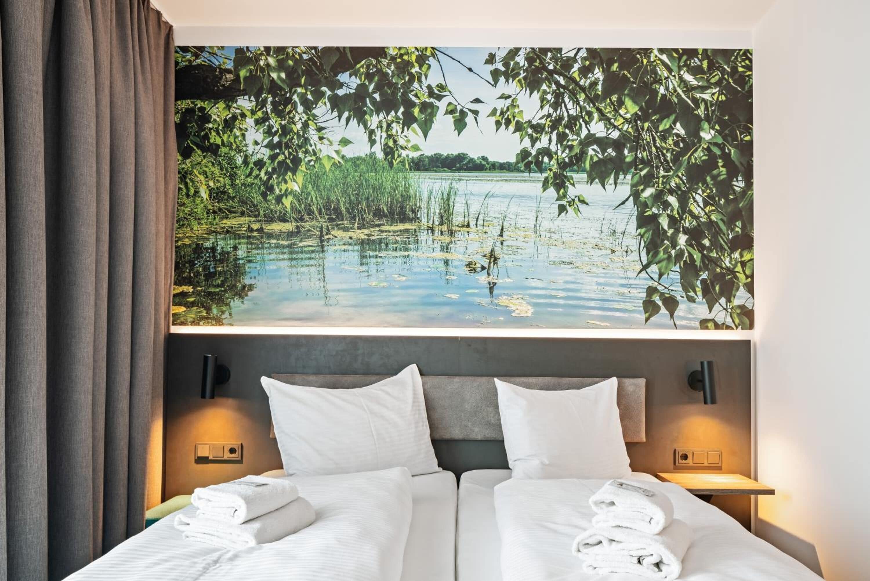 premium bedding, in-room safe, desk, soundproofing