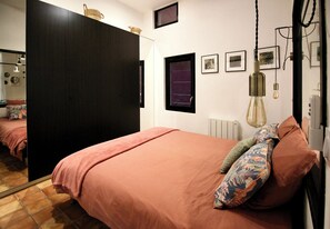 1 bedroom, iron/ironing board, free WiFi, bed sheets