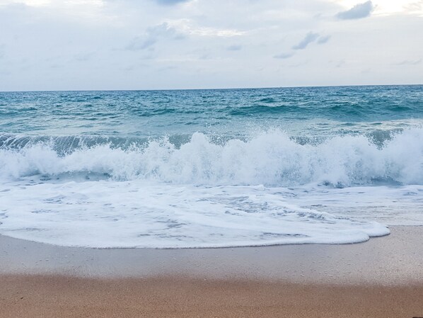 Free beach shuttle - Wayla Villa Maikhao Beach (Mai Khao)