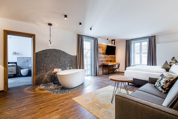 Studio Suite Exclusive | Khu phòng khách