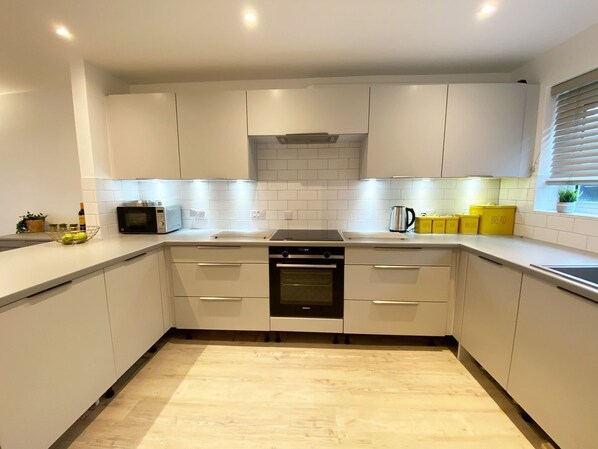 Fridge, microwave, oven, dishwasher