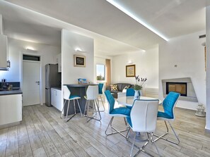 Dining - Luxury Villa Lunaria with Pool (Novalja)