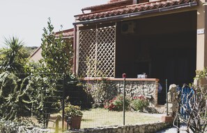 Exterior detail - NEAR THE BEACH VILLA MARGHERITA (Costa Rei)