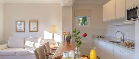 Petit déjeuner continental compris tous les jours