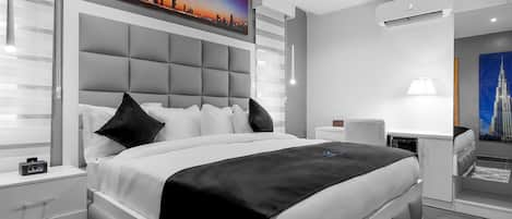 Egyptian cotton sheets, premium bedding, minibar, in-room safe