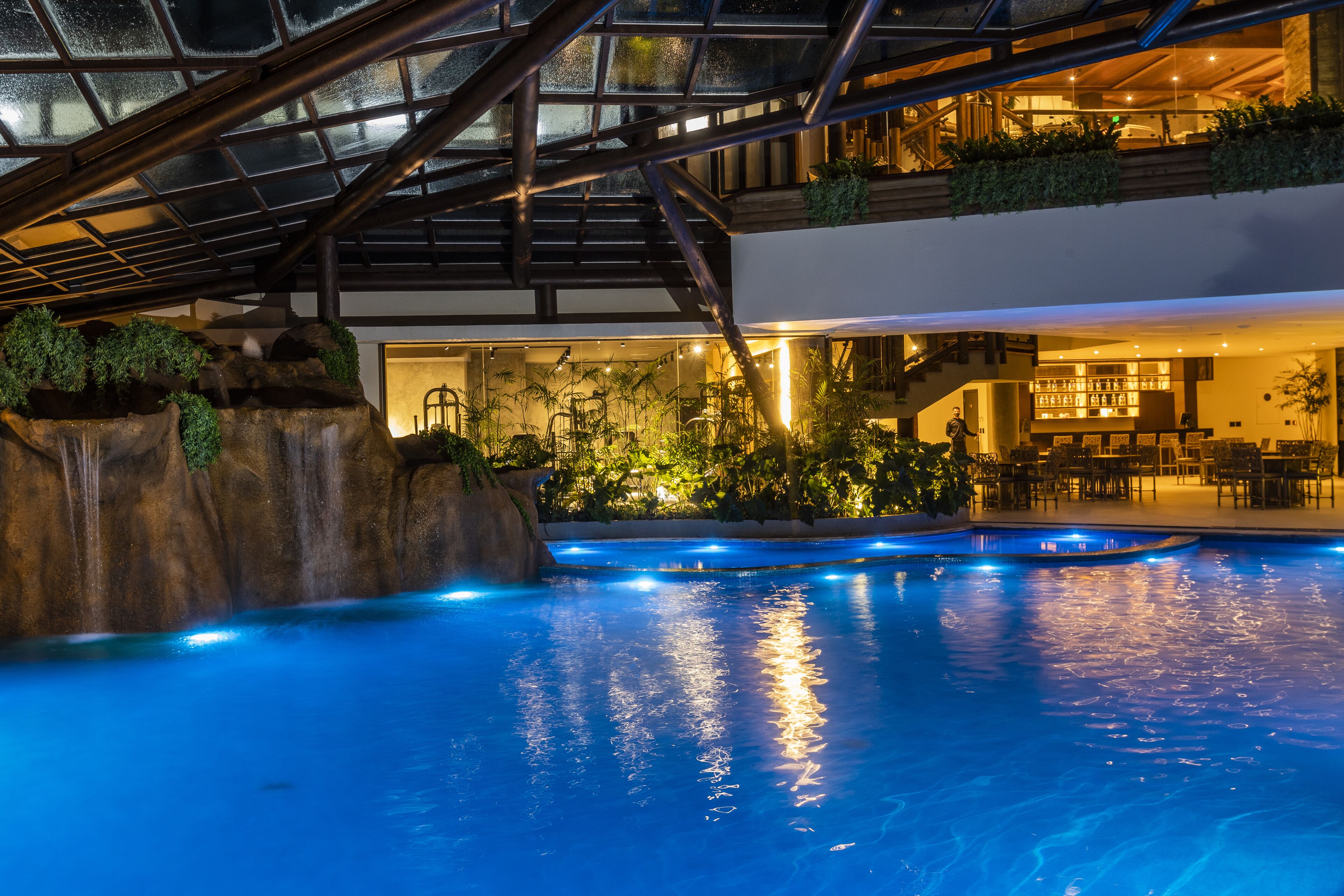 indoor pool, open 10:00 am to 6:00 pm, pool loungers