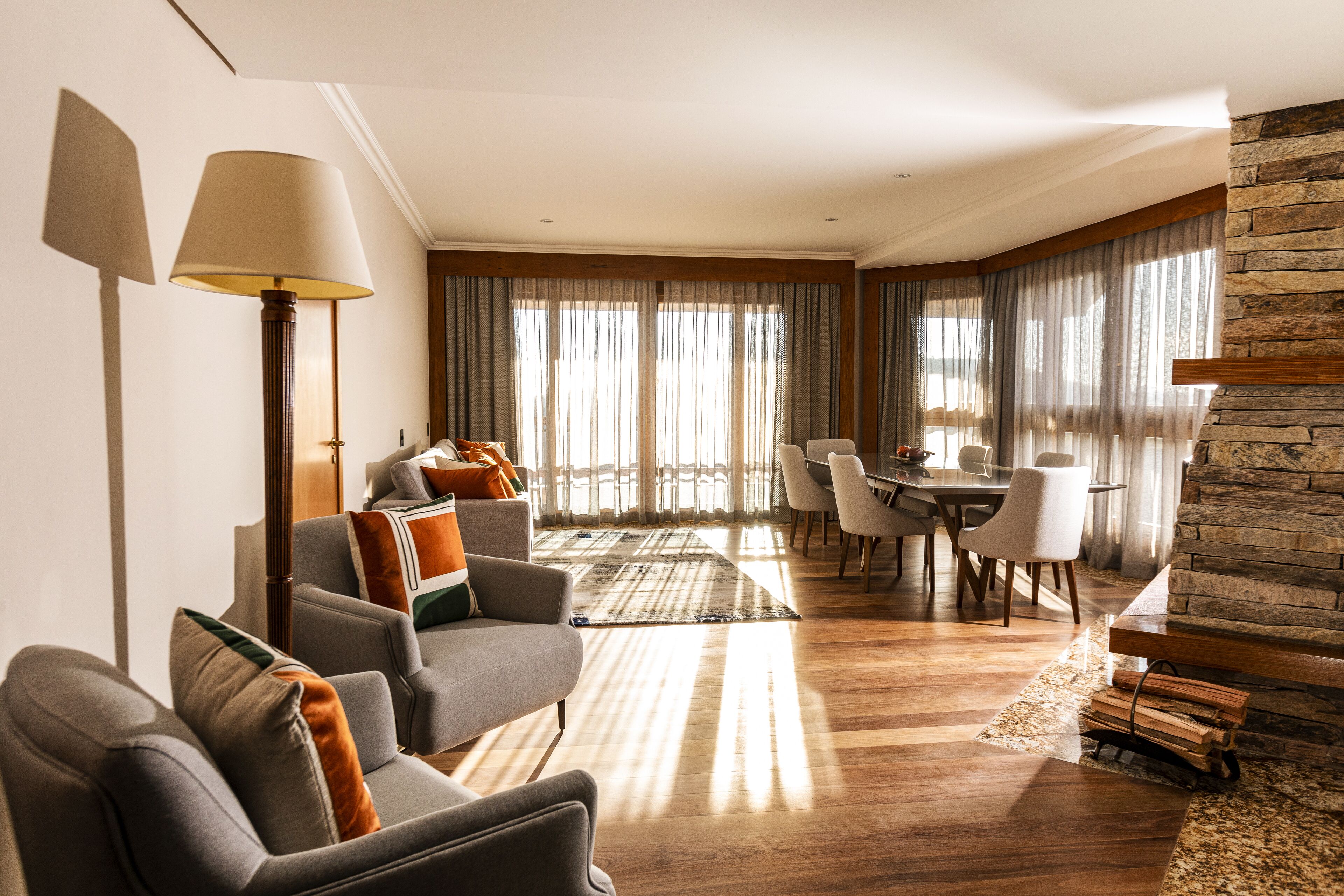 presidential suite | in-room dining