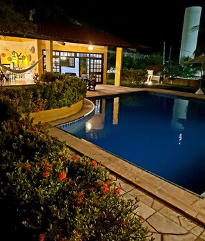 Utomhuspool