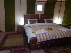 Luxury Tent | 2 bedrooms, in-room safe, free WiFi - dune merzouga camp (Rissani)