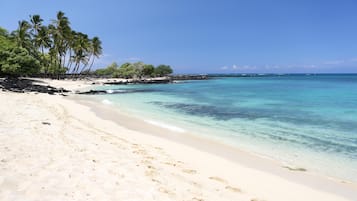 Rumah, Beberapa Tempat Tidur, pemandangan lapangan golf (Waikoloa Beach Villas E33) | Pantai