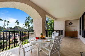 Condo, Multiple Beds (Shores at Waikoloa 234 at Bo Tree Tow) | Outdoor dining - Shores at Waikoloa 234 at Bo Tree Tower (Waikoloa)