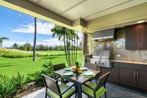 Condo, 1 cama King, vista para o campo de golfe (Waikoloa Beach Villas G2) | Opções para refeição