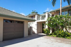 House, Multiple Beds, Ocean View (Wai'ula'ula D201) | Property entrance