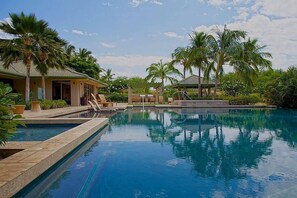 House, Multiple Beds, Ocean View (Wai'ula'ula D201) | Pool | Outdoor pool