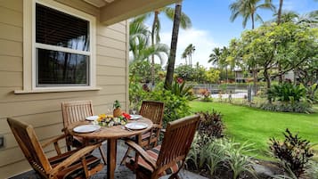 Villa, Multiple Beds, Pool View (Waikoloa Beach Villas C3) | Outdoor dining