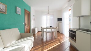 Smart TV, foosball - Il Borgo apartments - B6 (Finale Ligure)