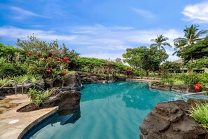 獨棟房屋, 1 張特大雙人床, 高球場景觀 (Waikoloa Beach Villas O2) | 游泳池 | 室外游泳池和溫水游泳池