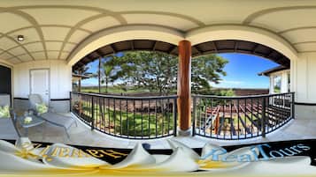 Luxury Condo, Multiple Beds (Mauna Lani Golf Villas K5) | Outdoor dining