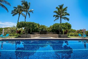 House, 1 King Bed with Sofa bed, Partial Ocean View (Vista Waikoloa B302) | Pool