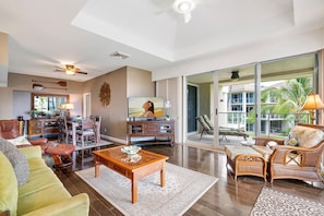 House, 1 King Bed with Sofa bed, Partial Ocean View (Vista Waikoloa B302) | Living room | TV - Vista Waikoloa B302 (Waikoloa)