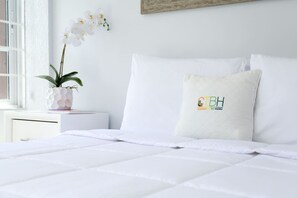 1 Schlafzimmer, Schreibtisch, Bügeleisen/Bügelbrett, Reisekinderbett