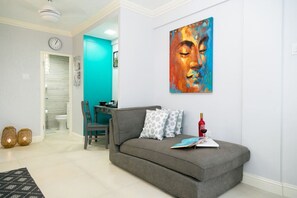 Smart TV - Choose To Be Happy @ Seymour # 9 [Studio] (Kingston)