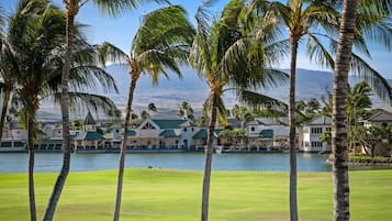 Villa, 1 cama King size y sofá cama, vista al campo de golf (Fairway Villas Waikoloa J21) | Exterior