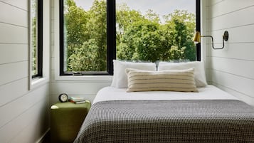 Luxe beddengoed, een kluis op de kamer, individueel gedecoreerd