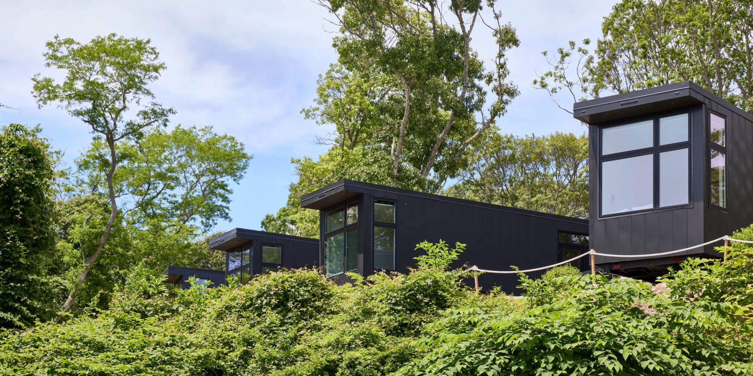 premium bedding, in-room safe, individually decorated